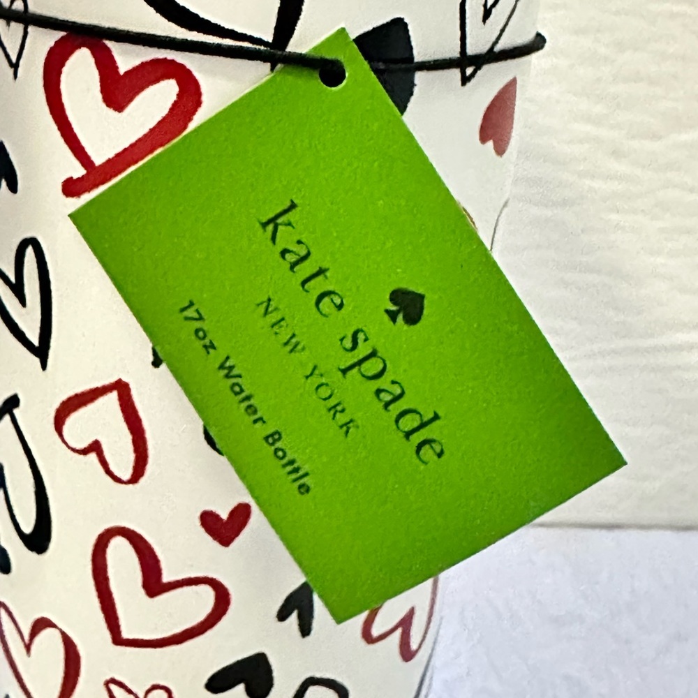 Kate Spade scribble hearts 17oz water bottle - Picture 4 of 5